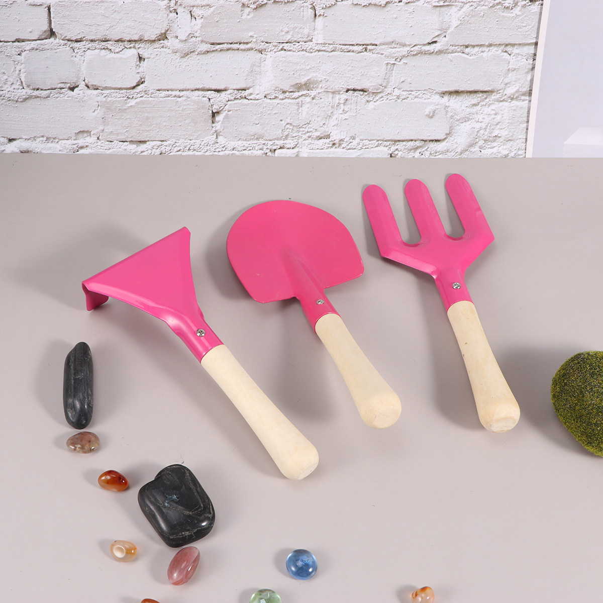 Set di 3 Attrezzi da Giardinag - Gardening Tools Pink recensione e prezzo